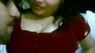 تقضي ربيبة سكس محارم جديد مترجم بعض وقت فراغها في المسبح مع زوج أمها