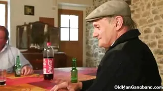 قنبلة شقراء ليا لور سكس جديد عالمي مترجم الجنس المثيرة